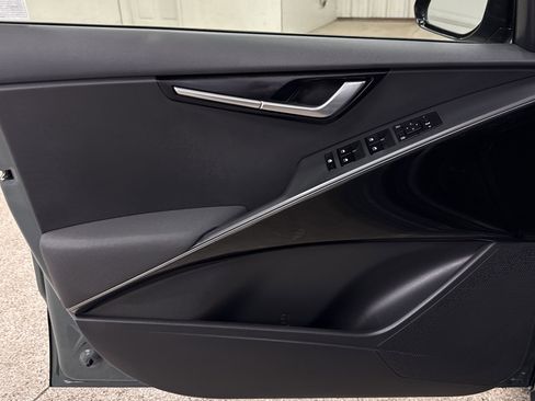 Used 2023 Kia Niro Wind image 3