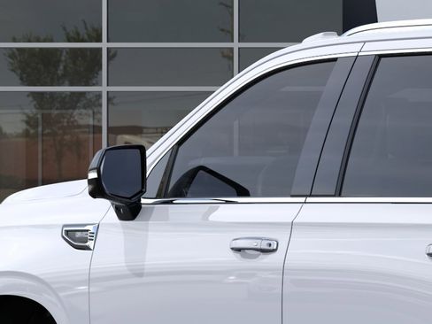 New 2026 GMC Yukon Elevation AWD/4WD image 12
