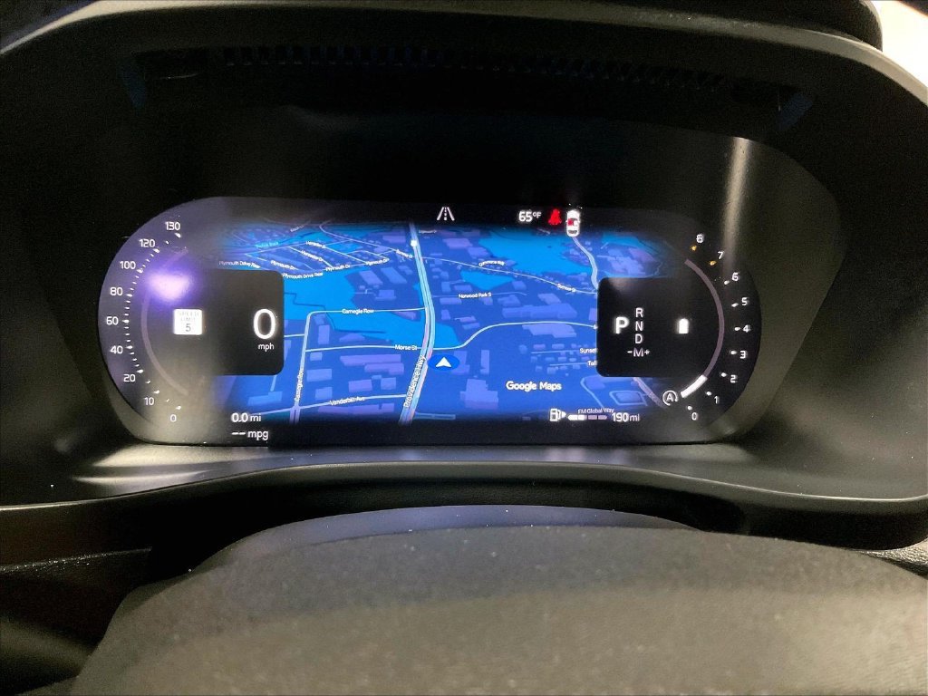 Used 2024 Volvo XC40 B5 Plus w/ Protection Package Premier AWD/4WD image 25