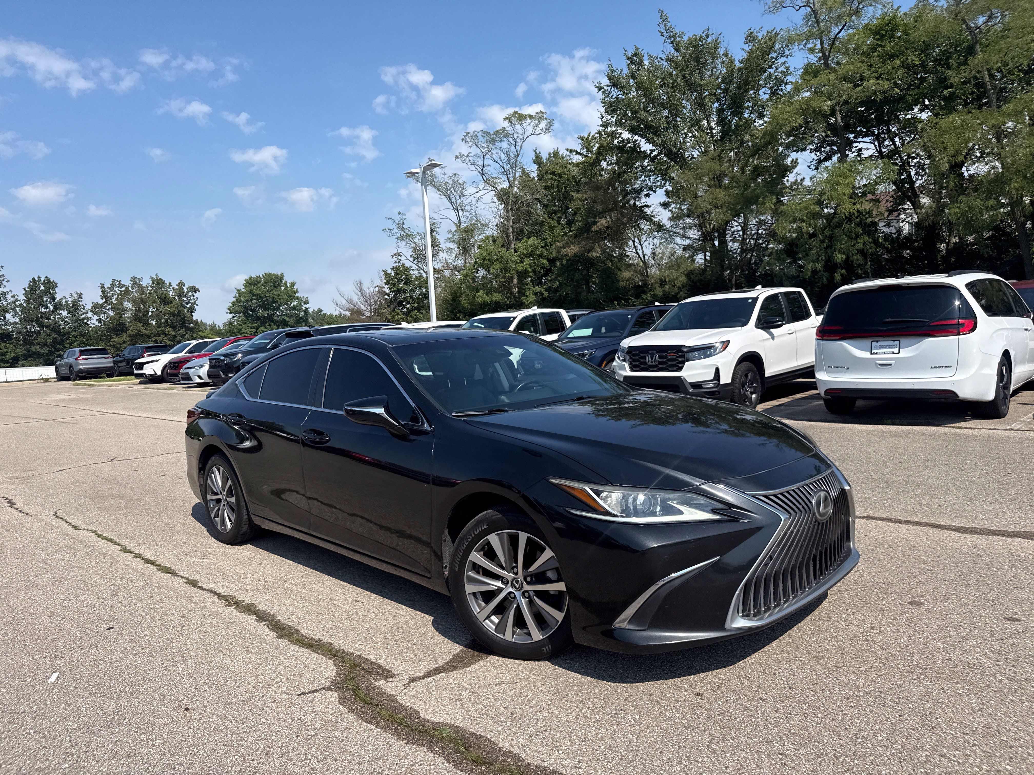 Used 2019 Lexus ES 350 w/ Premium Package FWD image 26