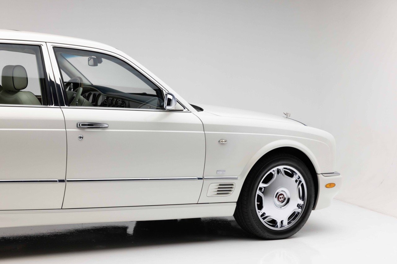 Used 2008 Bentley Arnage R RWD image 37