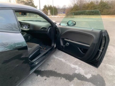 Used 2020 Dodge Challenger R/T image 12