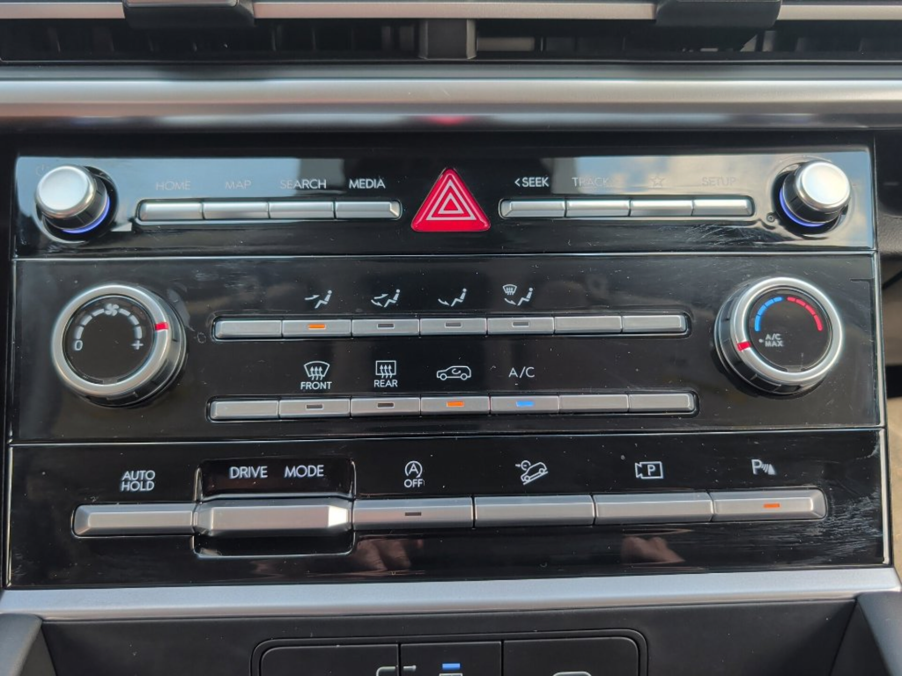 Certified 2026 Hyundai Santa Fe SE FWD image 14