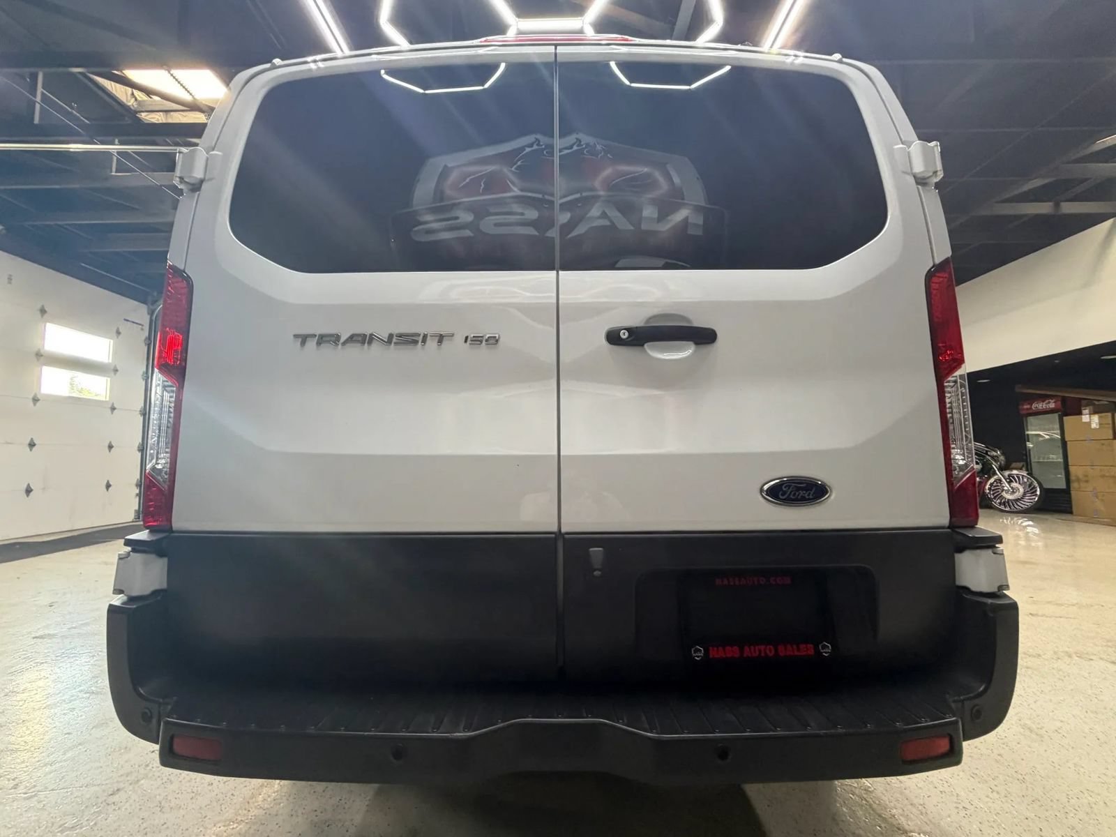Used 2018 Ford Transit 150 XL RWD image 13