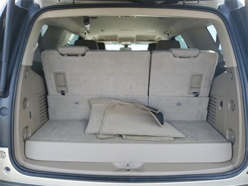 Used 2017 GMC Yukon SLE w/ Convenience Package image 9