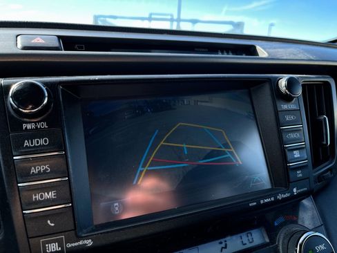 Used 2017 Toyota RAV4 SE w/ Advanced Technology Package image 40