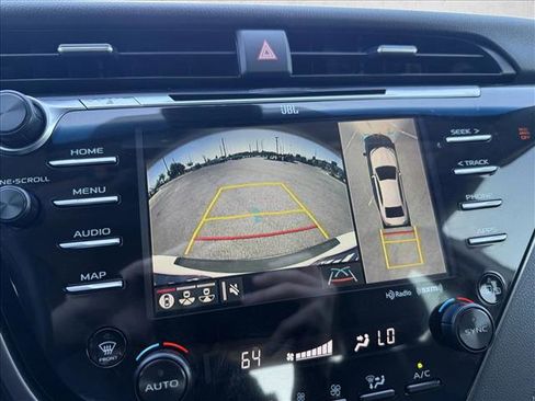 Used 2020 Toyota Camry XSE image 18