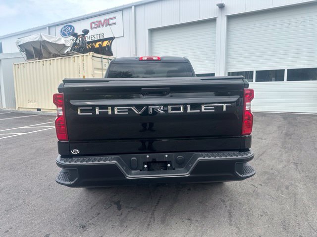 Used 2025 Chevrolet Silverado 1500 W/T AWD/4WD image 4
