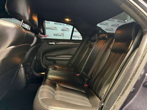 Used 2019 Chrysler 300 S image 30