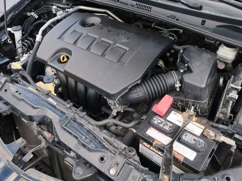 Used 2014 Toyota Corolla S FWD image 27