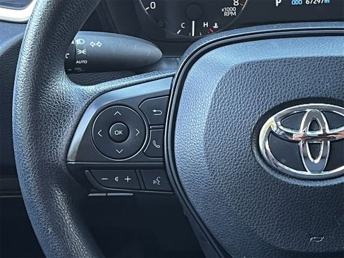 Used 2023 Toyota Corolla LE image 12