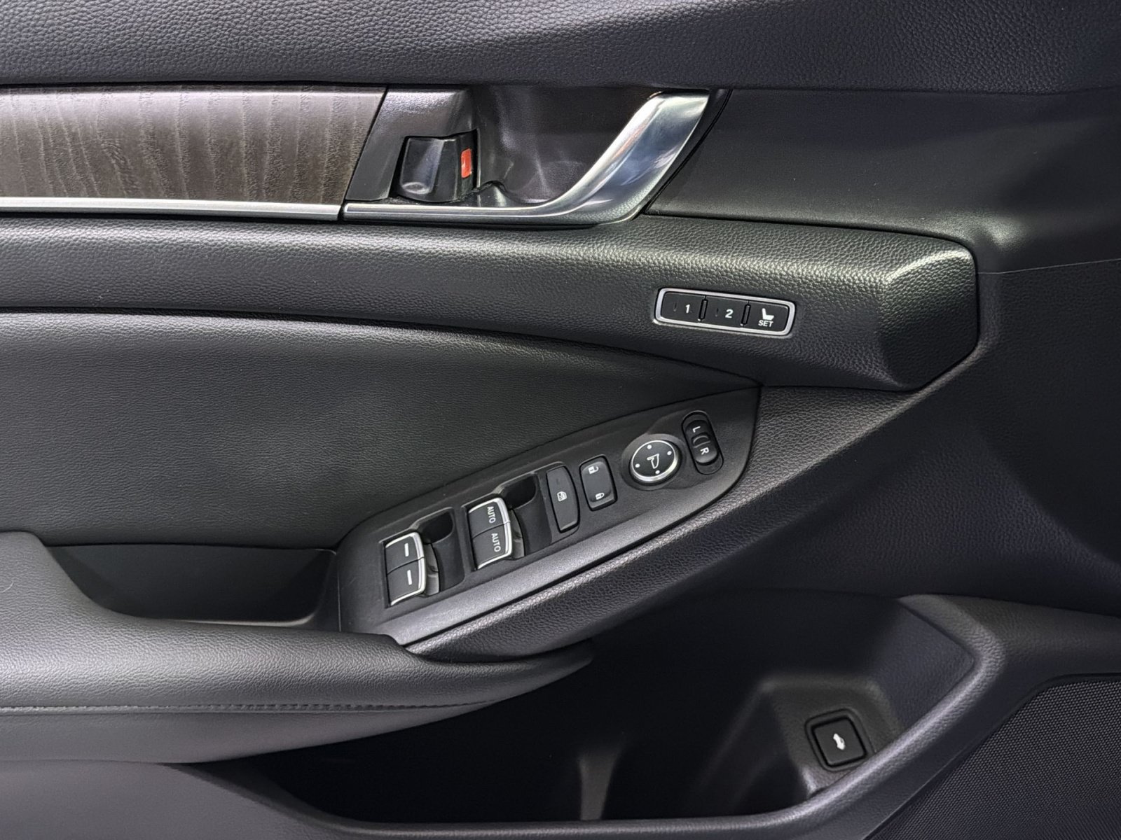 Used 2021 Honda Accord Touring image 34