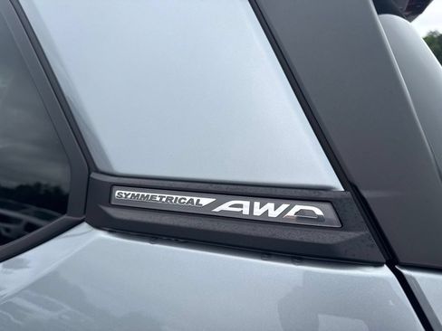 Used 2025 Subaru Forester Premium AWD/4WD image 20