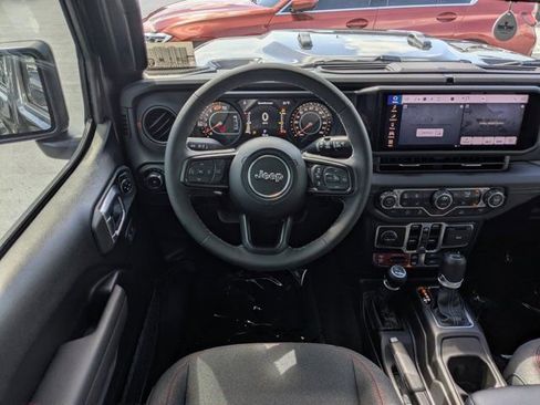 New 2026 Jeep Wrangler Unlimited Rubicon AWD/4WD image 16