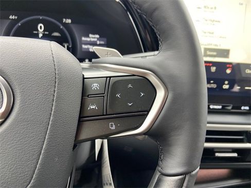 New 2026 Lexus RX 450h AWD image 17