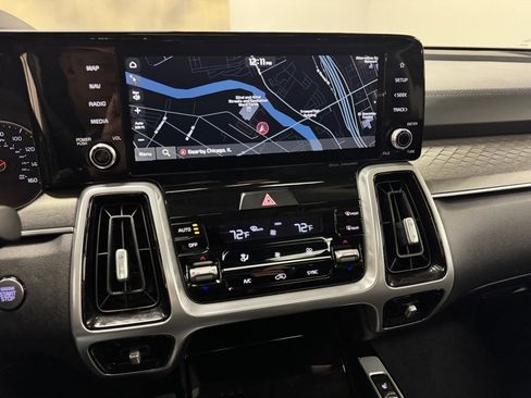 Used 2022 Kia Sorento SX image 26