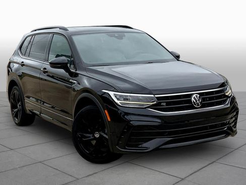 Used 2024 Volkswagen Tiguan SE R-Line image 3