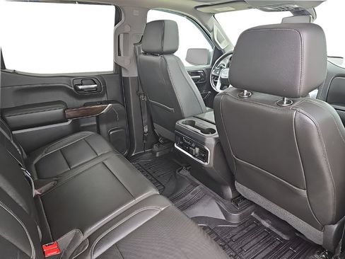 Used 2019 GMC Sierra 1500 SLT w/ SLT Premium Plus Package AWD/4WD image 28