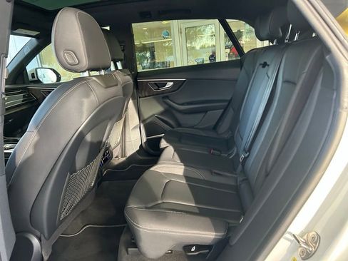 Used 2022 Audi Q8 Premium Plus w/ Premium Plus Package image 49