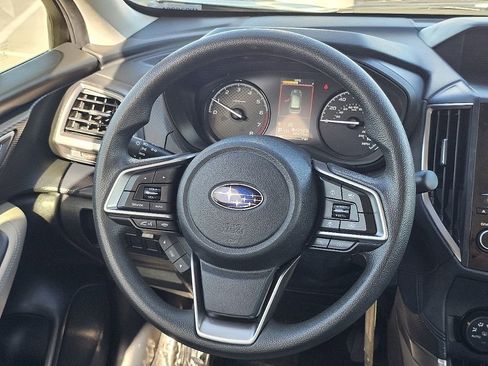 Certified 2023 Subaru Forester Base image 34
