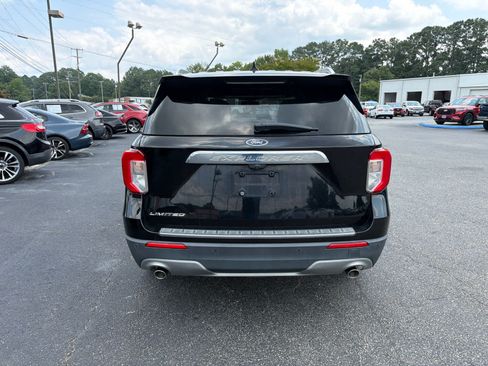 Used 2021 Ford Explorer Limited w/ Equipment Group 301A RWD image 4