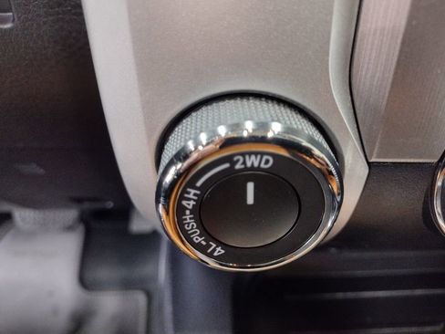 Used 2015 Toyota Tundra 1794 Edition image 37