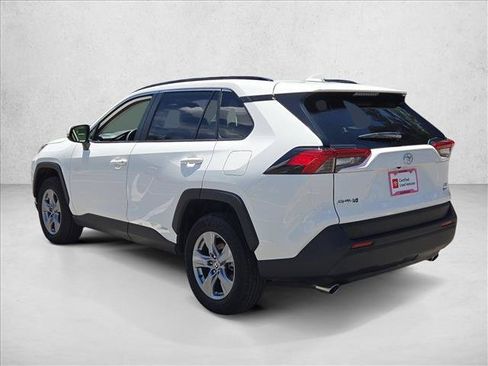 Used 2025 Toyota RAV4 XLE w/ Convenience Package AWD/4WD image 8