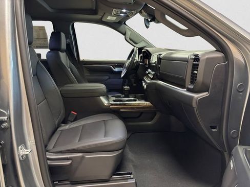 New 2026 GMC Sierra 1500 Elevation w/ Elevation Premium Package AWD/4WD image 16