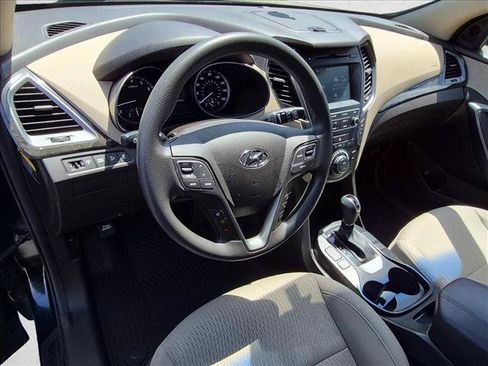Used 2017 Hyundai Santa Fe Sport FWD image 18