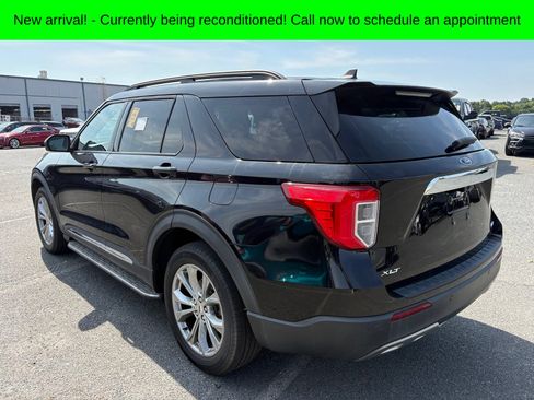 Used 2021 Ford Explorer XLT w/ Equipment Group 202A AWD/4WD image 6
