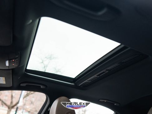 Used 2018 Mercedes-Benz E 300 w/ Premium 1 Package image 40