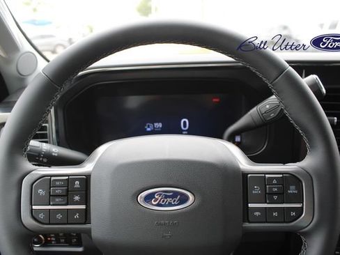 New 2026 Ford F250 Lariat w/ Black Appearance Package AWD/4WD image 18