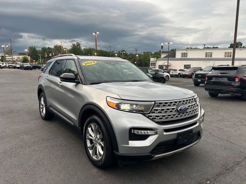 Used 2022 Ford Explorer Limited w/ Equipment Group 301A image 24