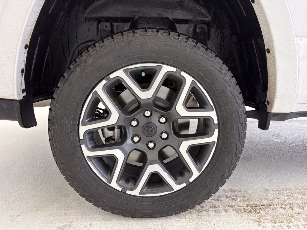Used 2025 RAM 1500 Laramie AWD/4WD image 26