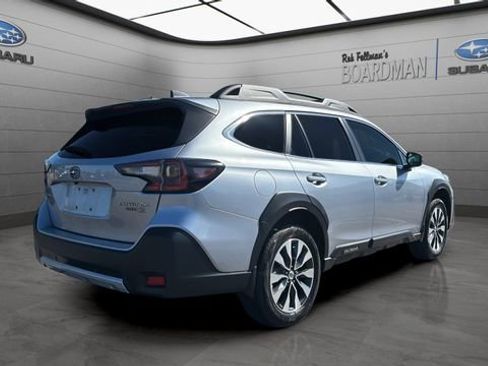 Used 2023 Subaru Outback Limited AWD/4WD image 5