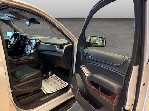 Used 2017 GMC Yukon SLT w/ Open Road Package AWD/4WD image 58