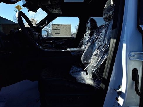 New 2026 Nissan Armada Platinum Reserve image 7