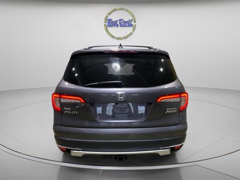 Used 2021 Honda Pilot Touring image 4