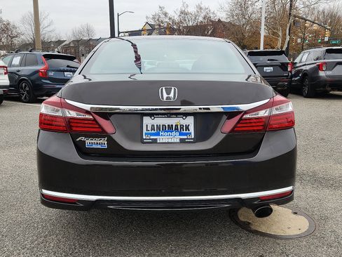 Used 2016 Honda Accord LX image 5