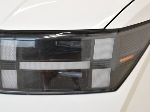 Used 2025 Hyundai Santa Fe SEL image 17