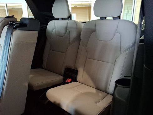 New 2026 Volvo XC90 B6 Plus w/ Protection Package Premier image 12