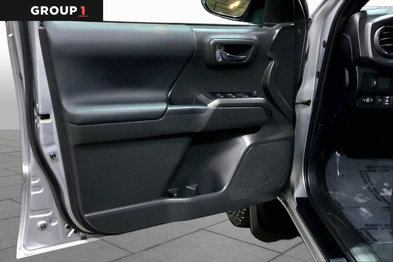 Certified 2023 Toyota Tacoma TRD Off-Road AWD/4WD image 22