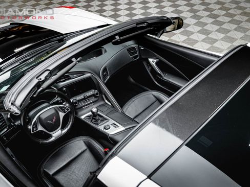 Used 2019 Chevrolet Corvette Stingray Coupe w/ 1LT RWD image 61