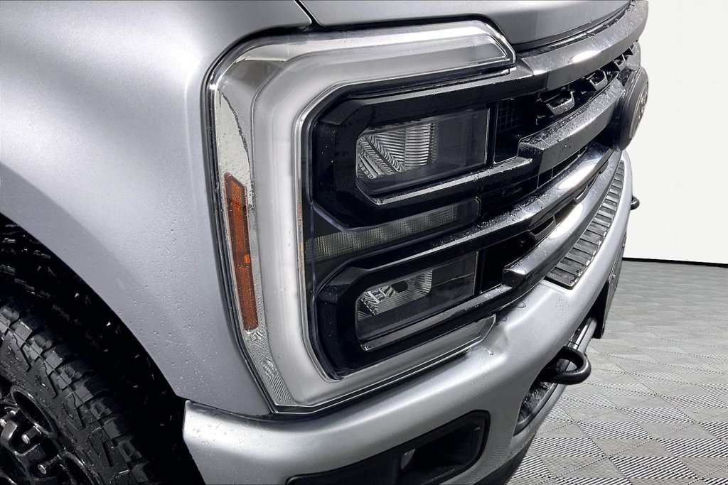 Used 2024 Ford F250 XLT w/ Black Appearance Package AWD/4WD image 26