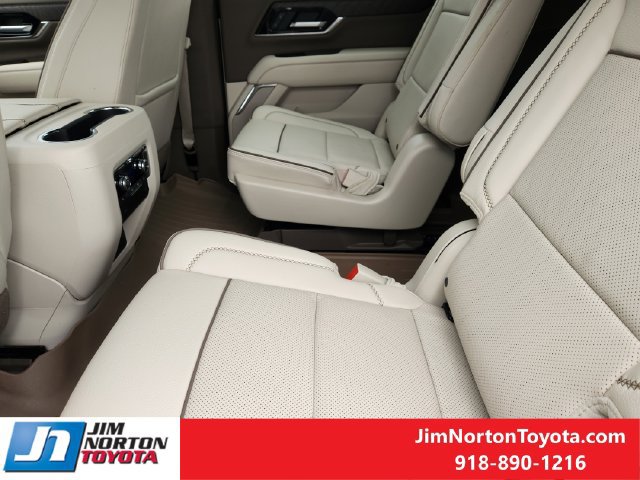 Used 2026 GMC Yukon Denali AWD/4WD image 30