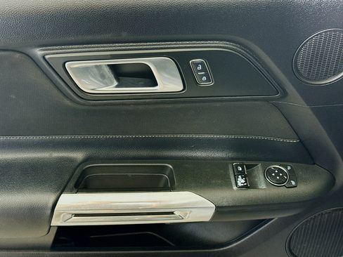 Used 2018 Ford Mustang Coupe w/ Equipment Group 101A image 24