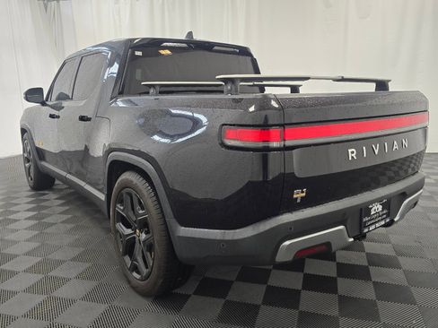 Used 2022 Rivian R1T Adventure image 4