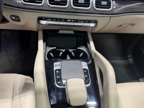 Used 2020 Mercedes-Benz GLS 450 4MATIC image 20