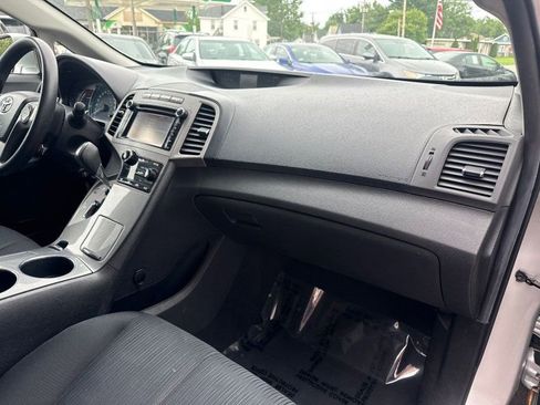 Used 2013 Toyota Venza LE FWD image 15
