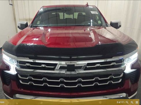 Used 2022 Chevrolet Silverado 1500 LTZ w/ Technology Package image 7